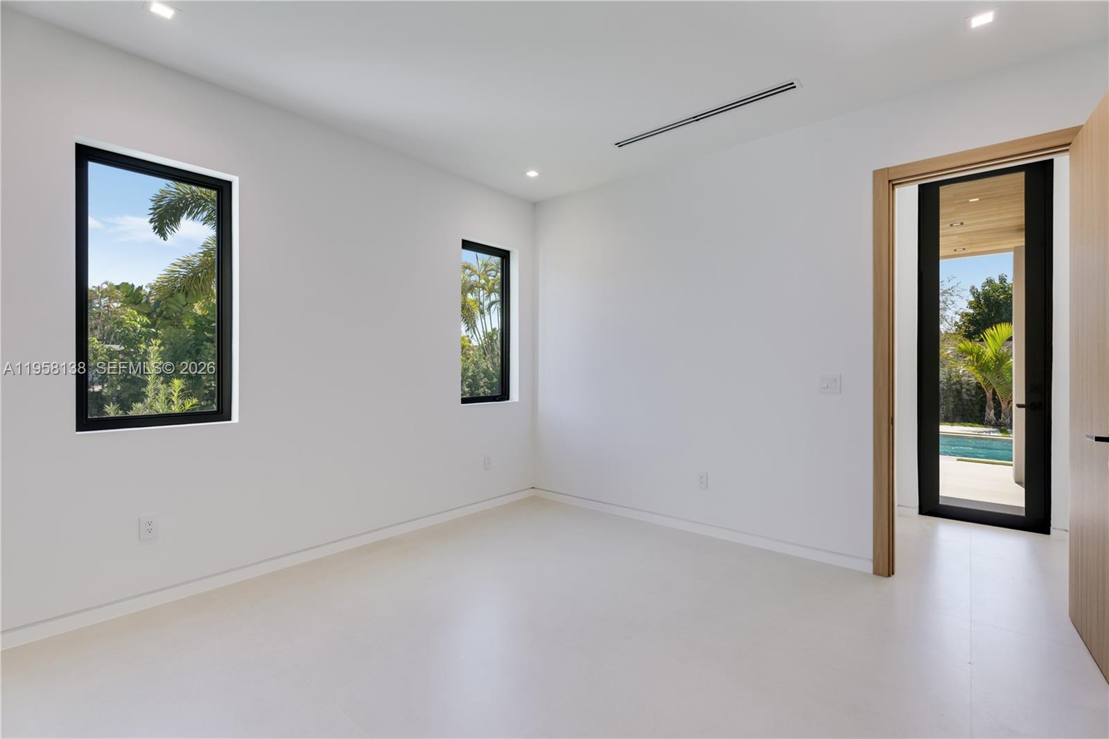 PINE SHORE SEC 1 - Residential