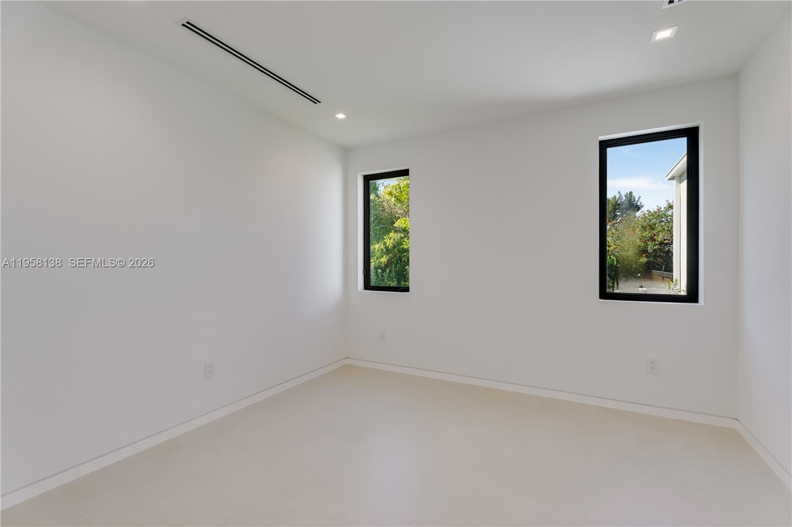 PINE SHORE SEC 1 - Residential