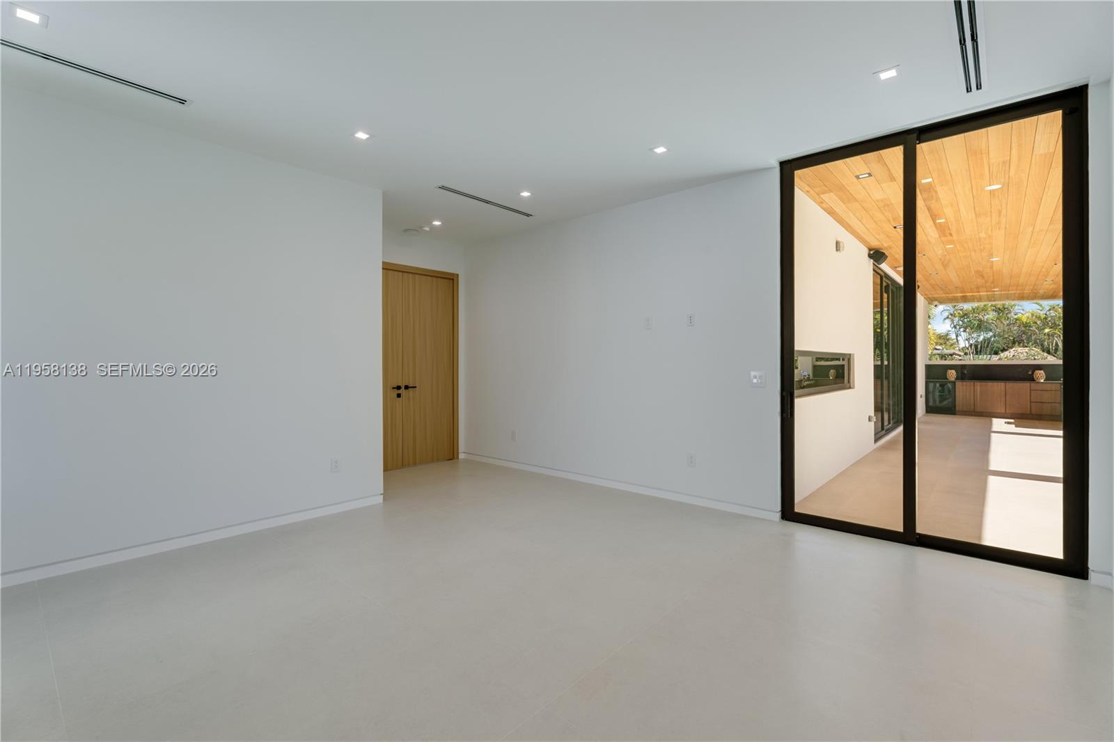 PINE SHORE SEC 1 - Residential
