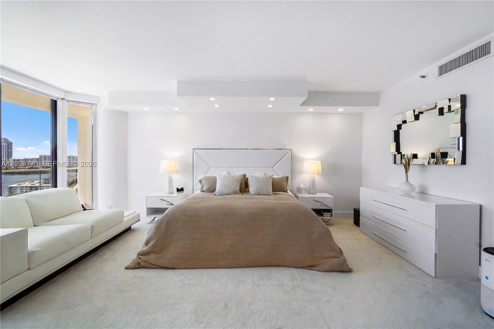 2800 ISL BLVD WILLIAMS IS - Residential