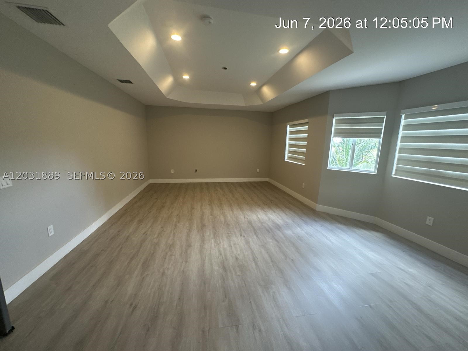 PALM ISLE ESTATES - Residential