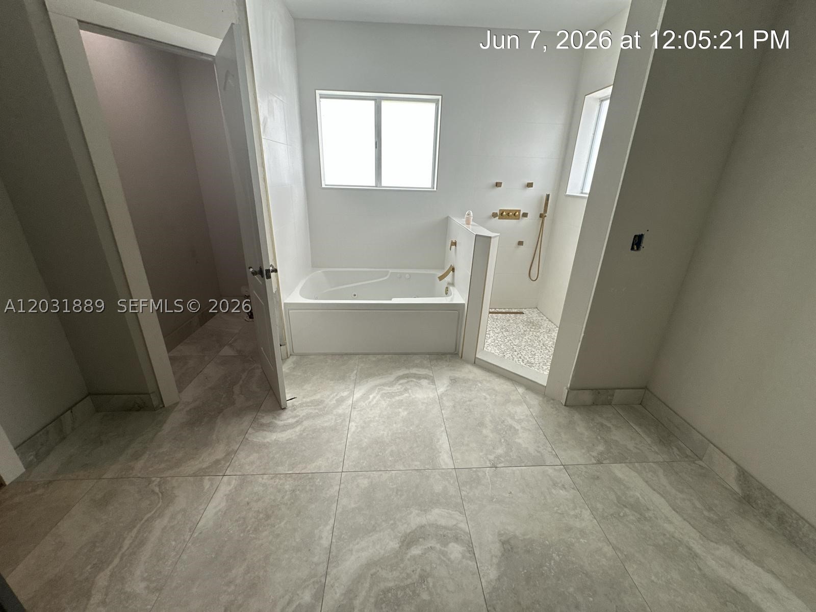PALM ISLE ESTATES - Residential