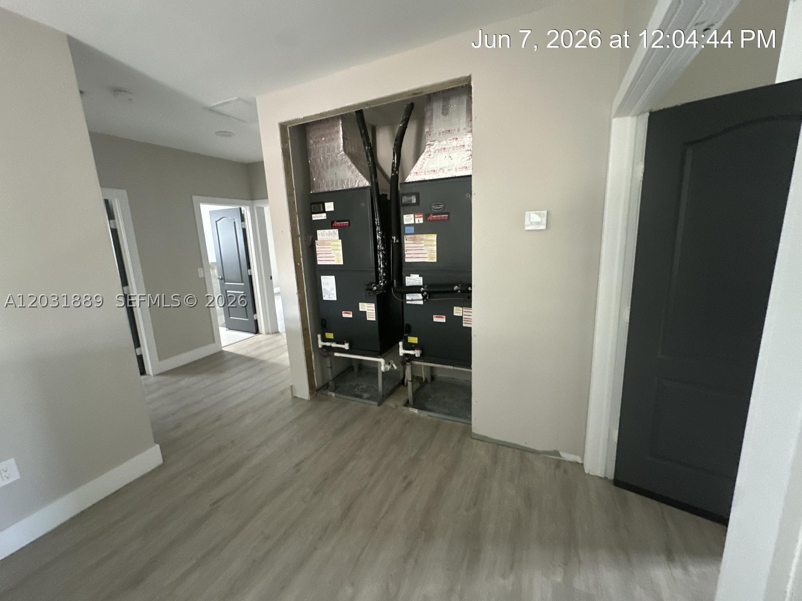 PALM ISLE ESTATES - Residential