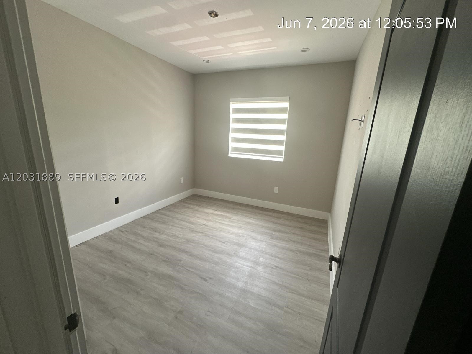 PALM ISLE ESTATES - Residential