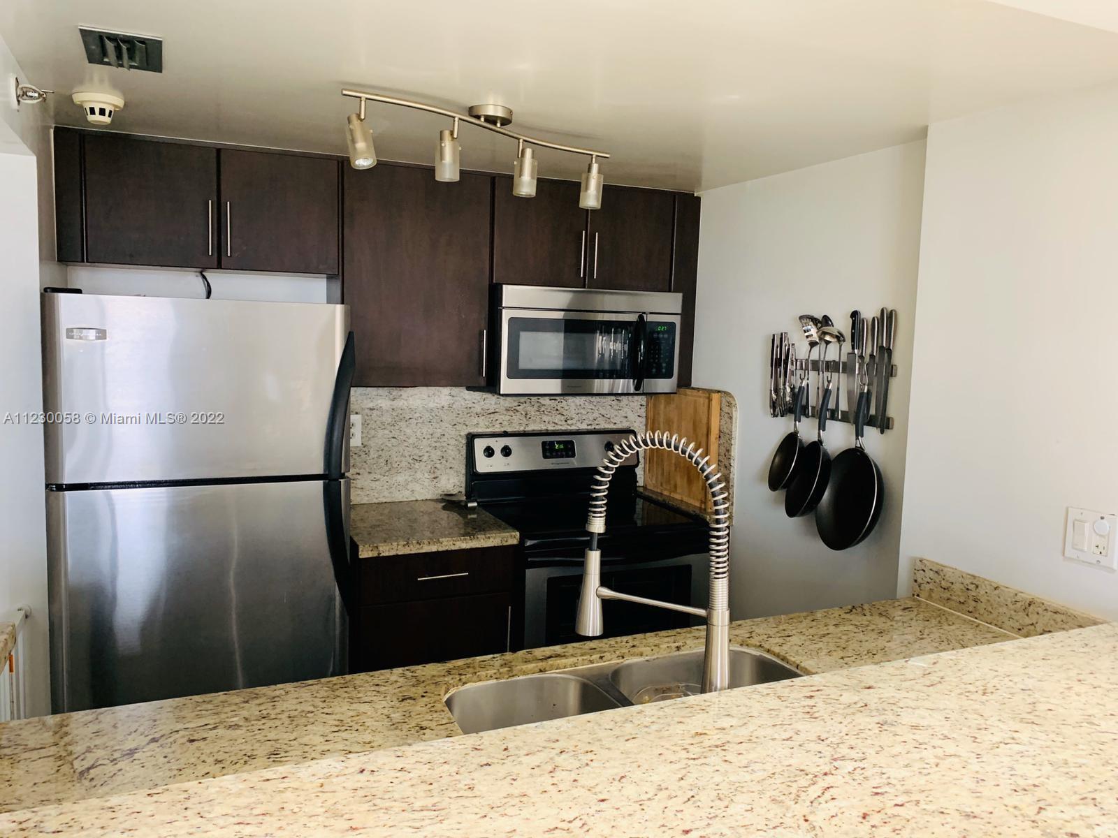 MADISON DOWNTOWN CONDO - Residential