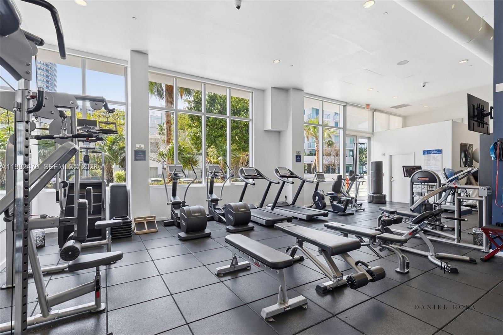 CAPRI SOUTH BEACH CONDO - Residential