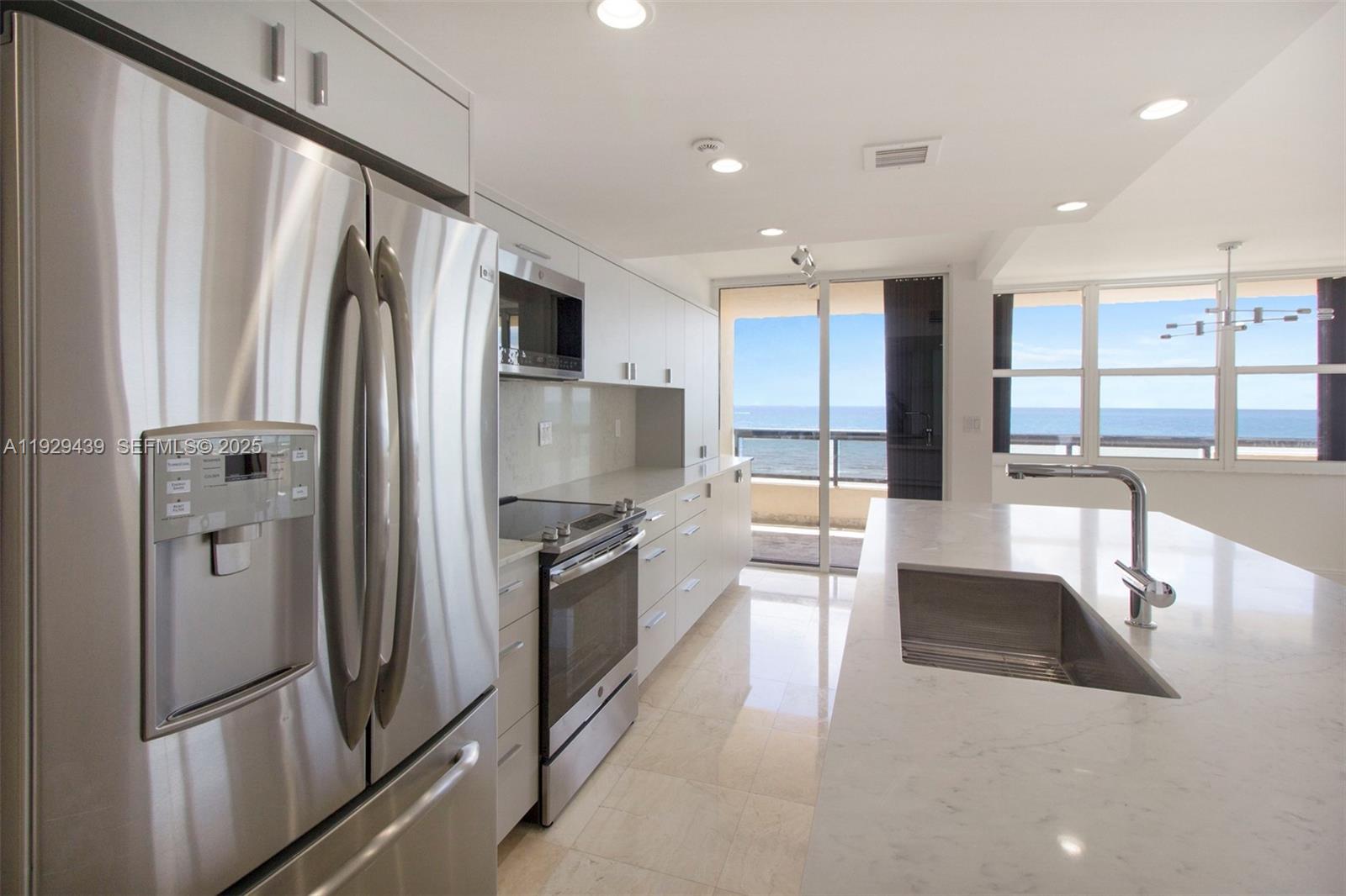 CLUB ATLANTIS CONDO - Residential Lease
