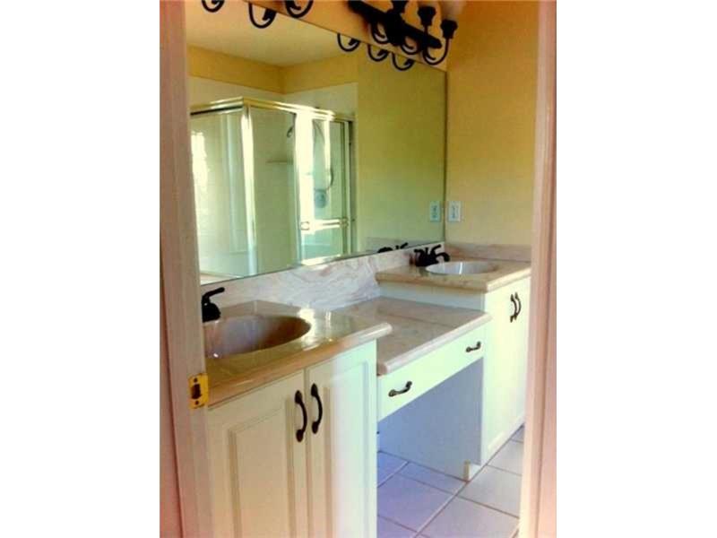 BONAVENTURE 82-43 B A POR - Residential Lease