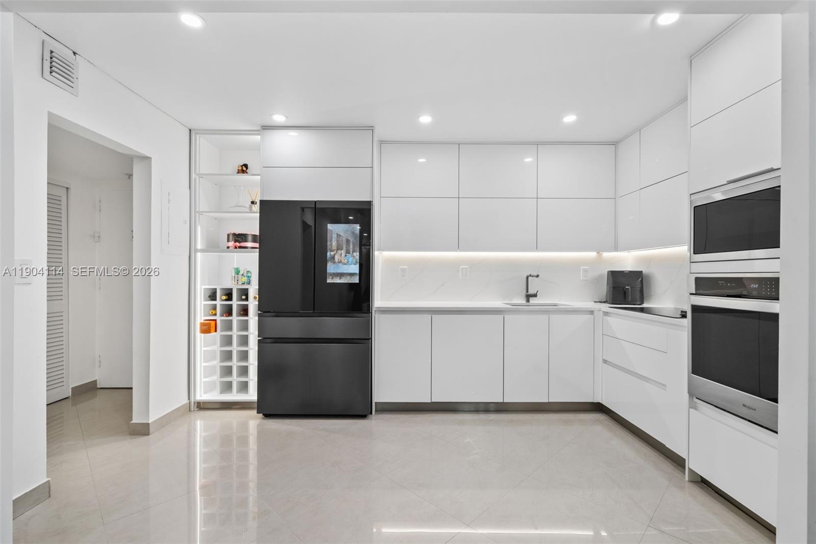 OCEANVIEW BUILDING A COND - Residential