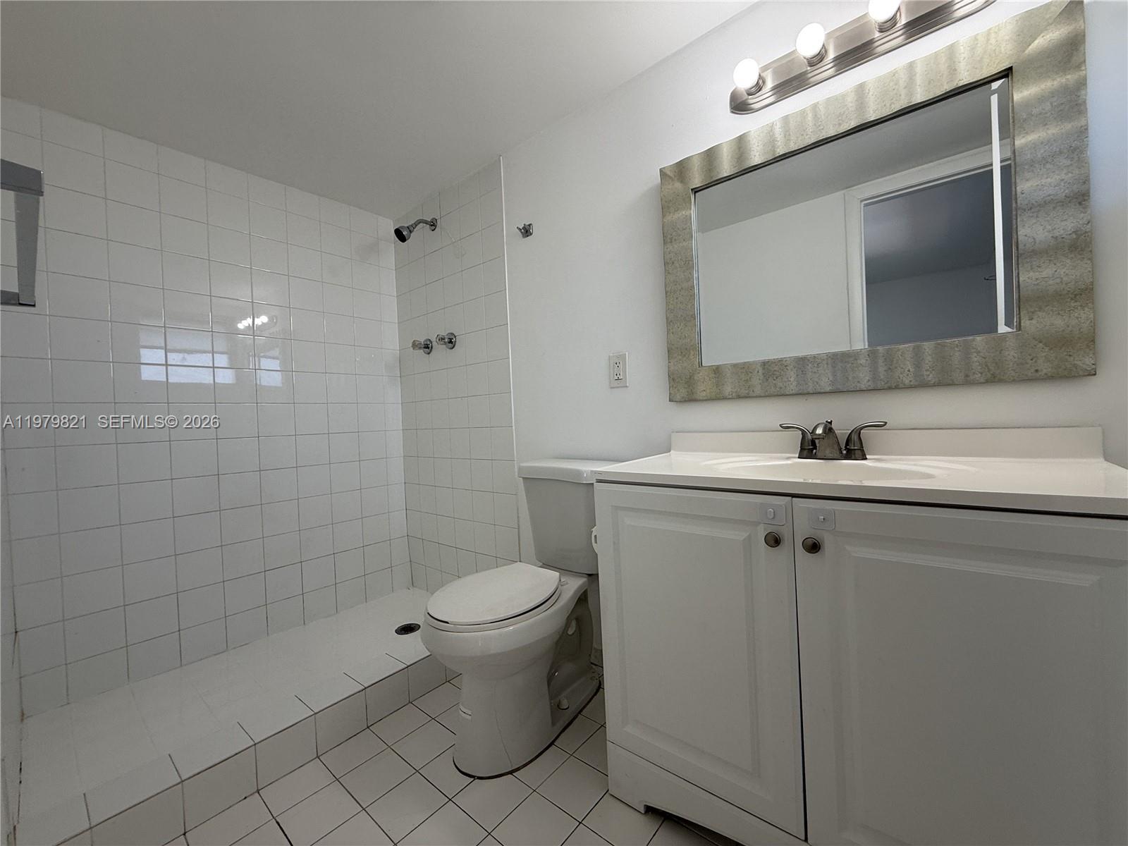 OLA CONDO - Residential Lease
