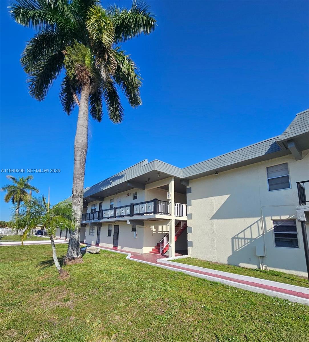 Great investment opportunity. Located on the 1st floor. This 1/1 unit has tile flooring throughout, stainless steel appliances and spacious living area. Bathroom has been recently updated. Laundry available in the community. 1 parking space. 1 pet ok- maximum 20lbs. Low HOA! Unit can be rented immediately. No Assessments. New roof. Community is currently being painted.