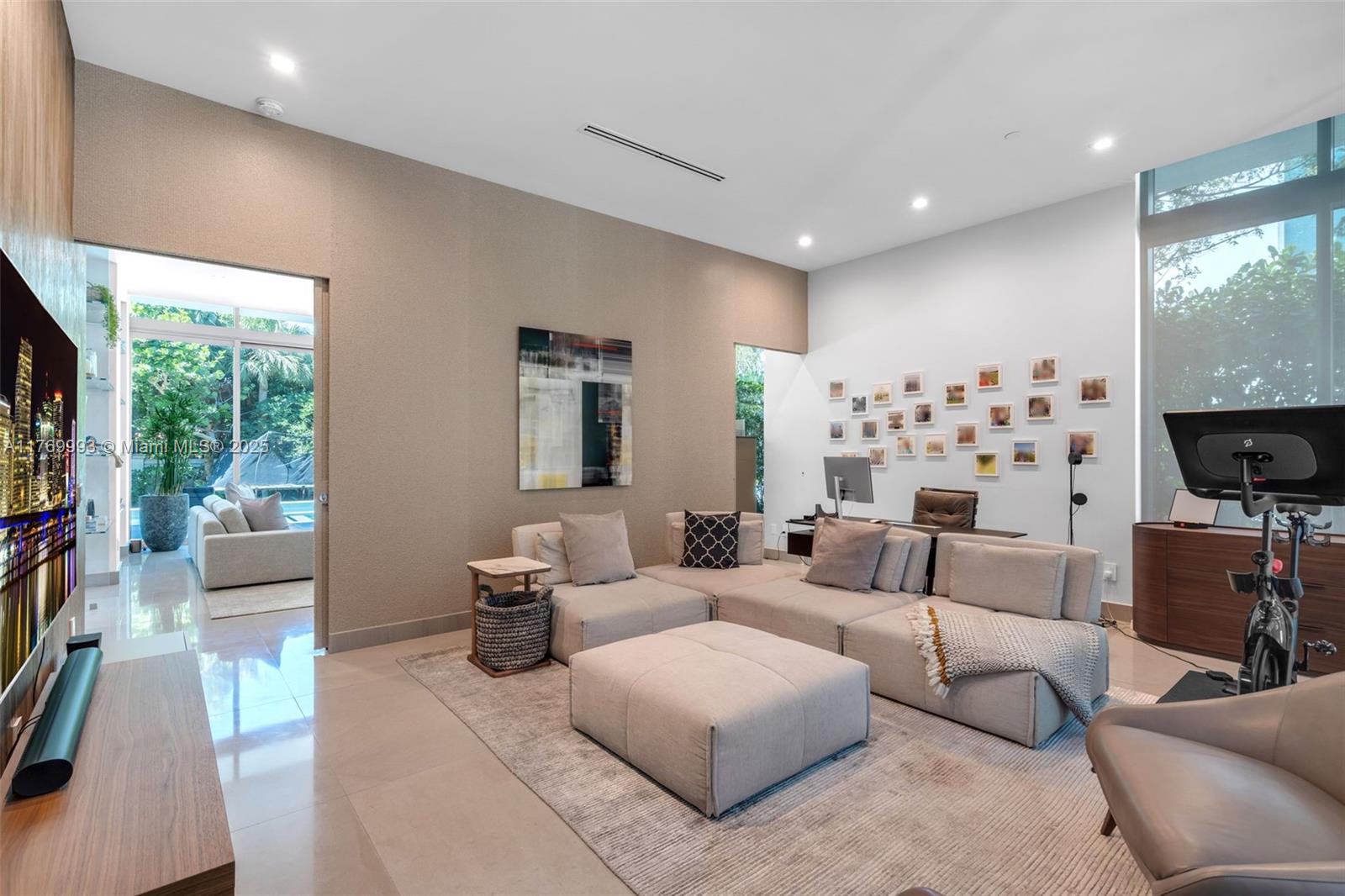 OCEANA KEY BISCAYNE CONDO - Residential Lease