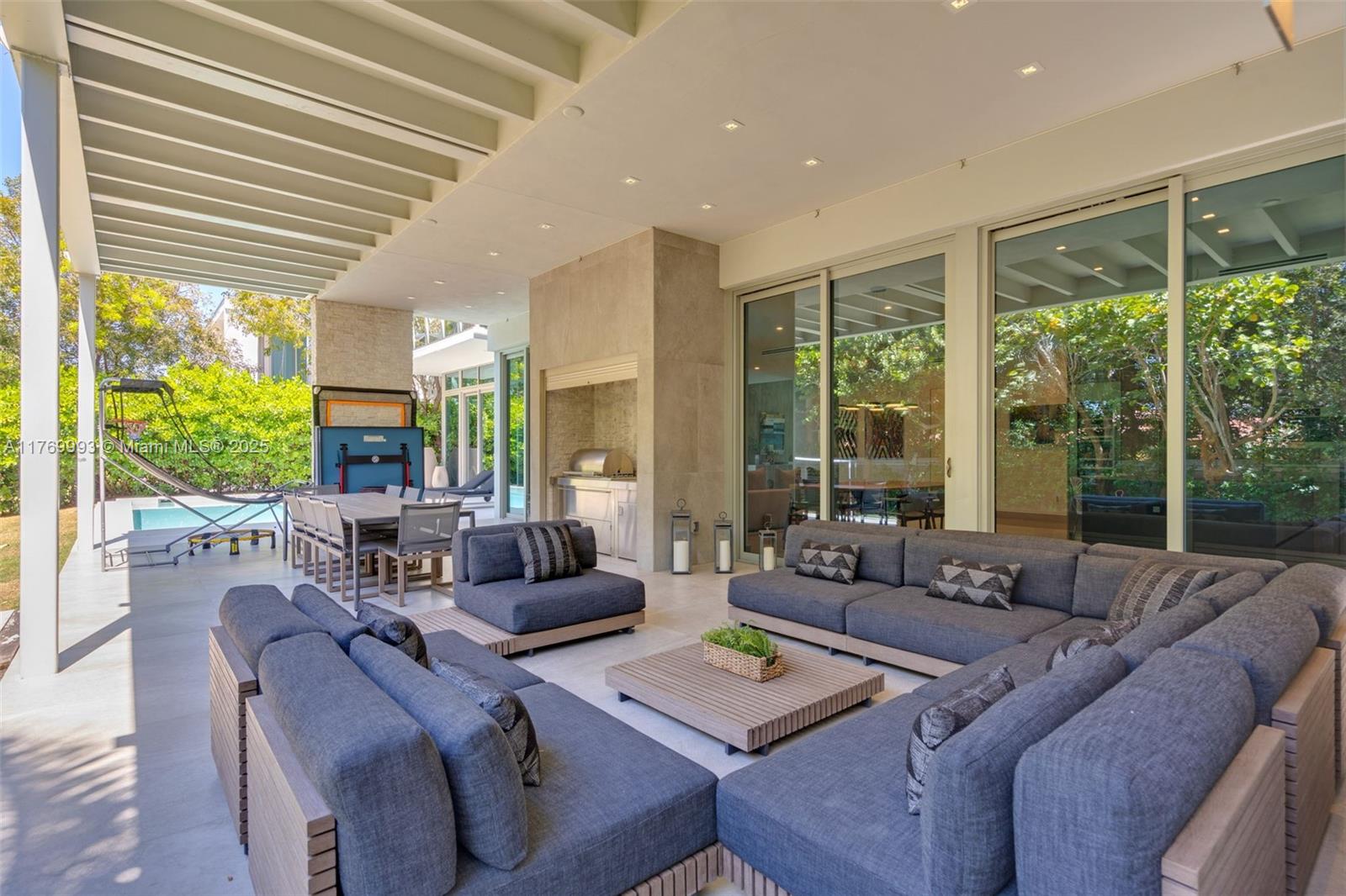 OCEANA KEY BISCAYNE CONDO - Residential Lease