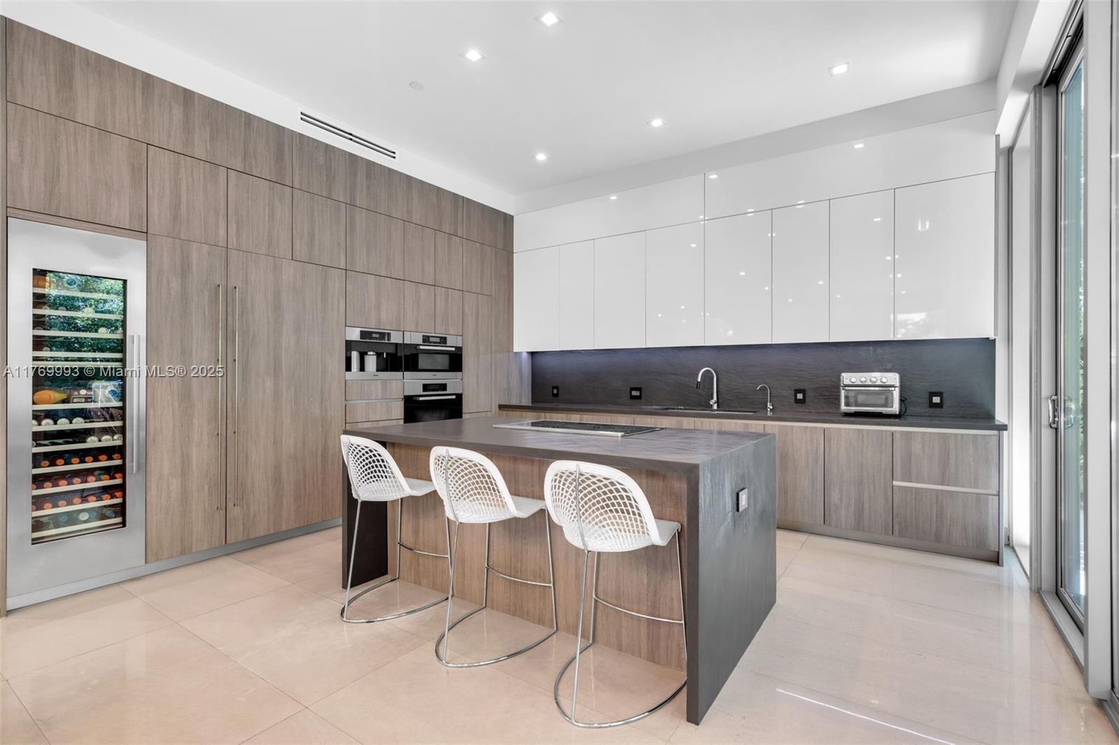 OCEANA KEY BISCAYNE CONDO - Residential Lease