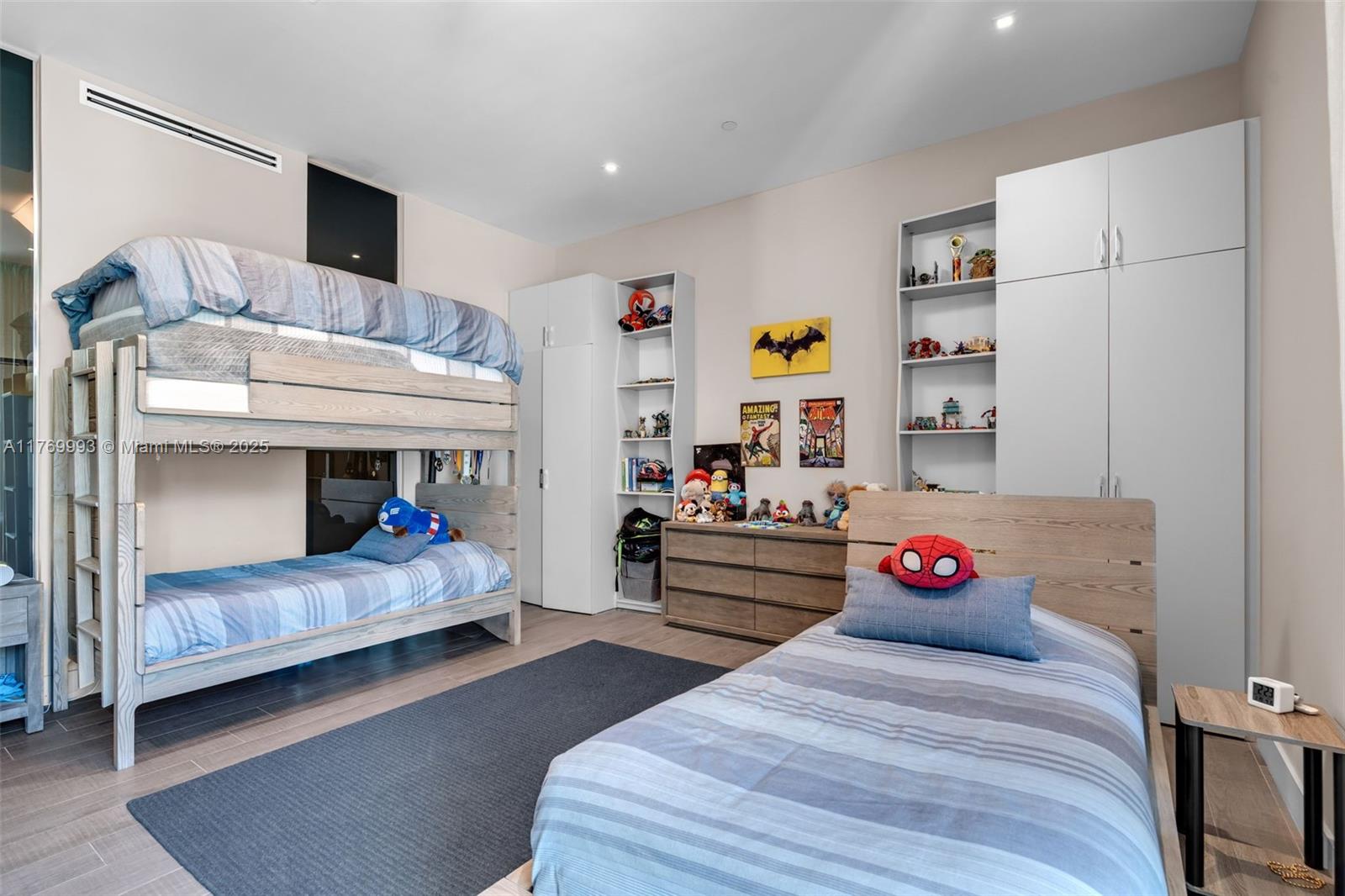 OCEANA KEY BISCAYNE CONDO - Residential Lease