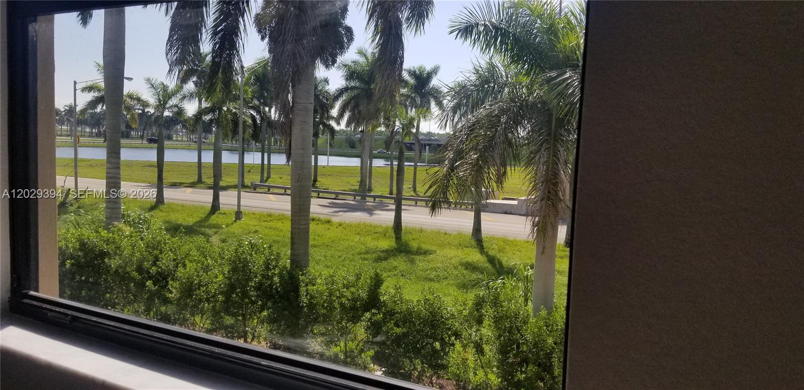 COCO PALM VILLAS - Residential Lease