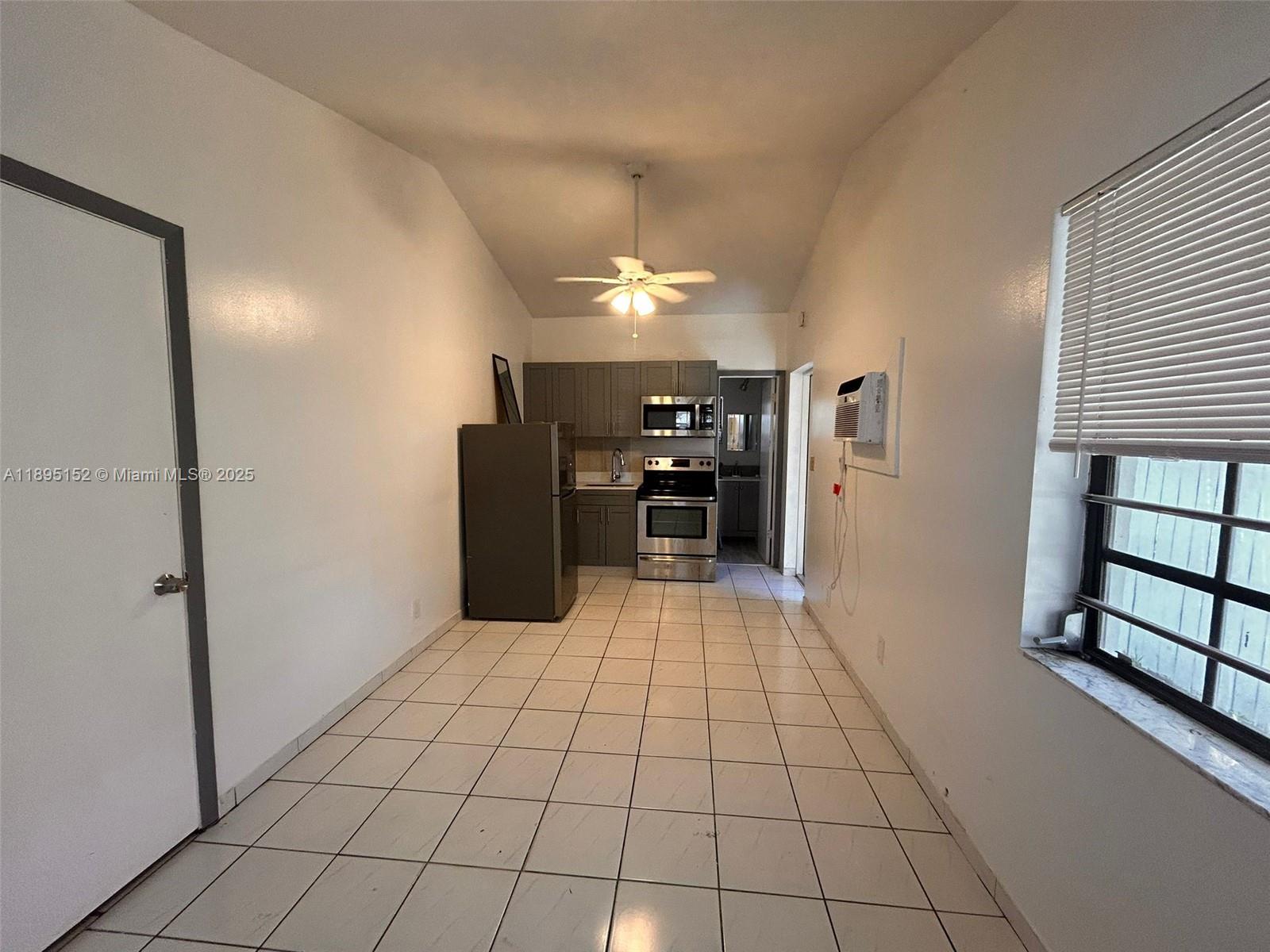 WELLONS PARK - Residential Lease
