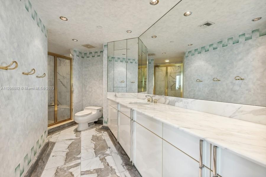PRESIDENTIAL PLACE CONDO - Residential