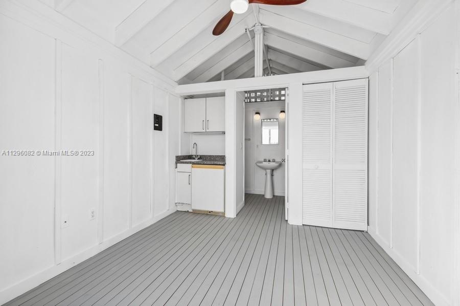 PRESIDENTIAL PLACE CONDO - Residential
