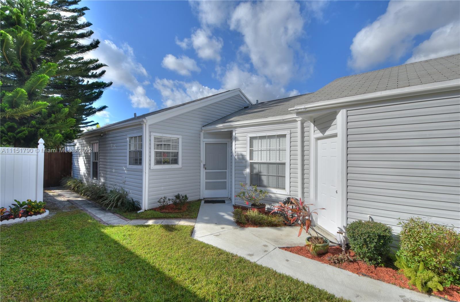 VICTORIA WOODS 2 - Residential