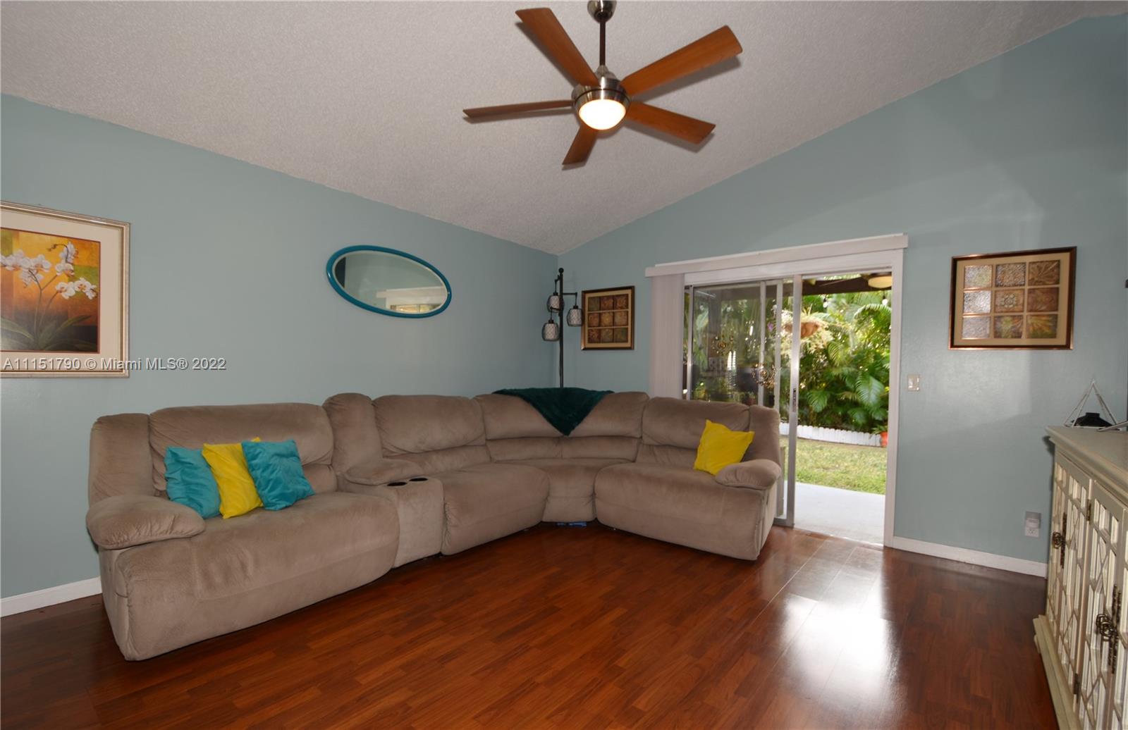 VICTORIA WOODS 2 - Residential