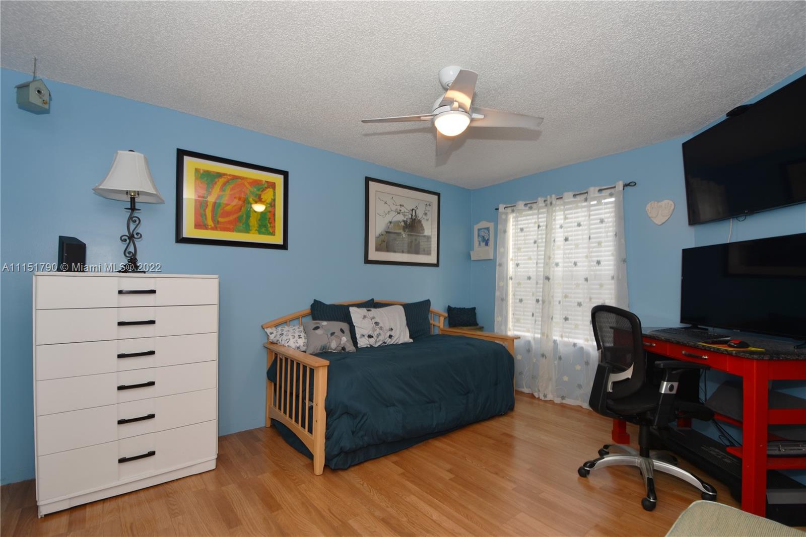 VICTORIA WOODS 2 - Residential