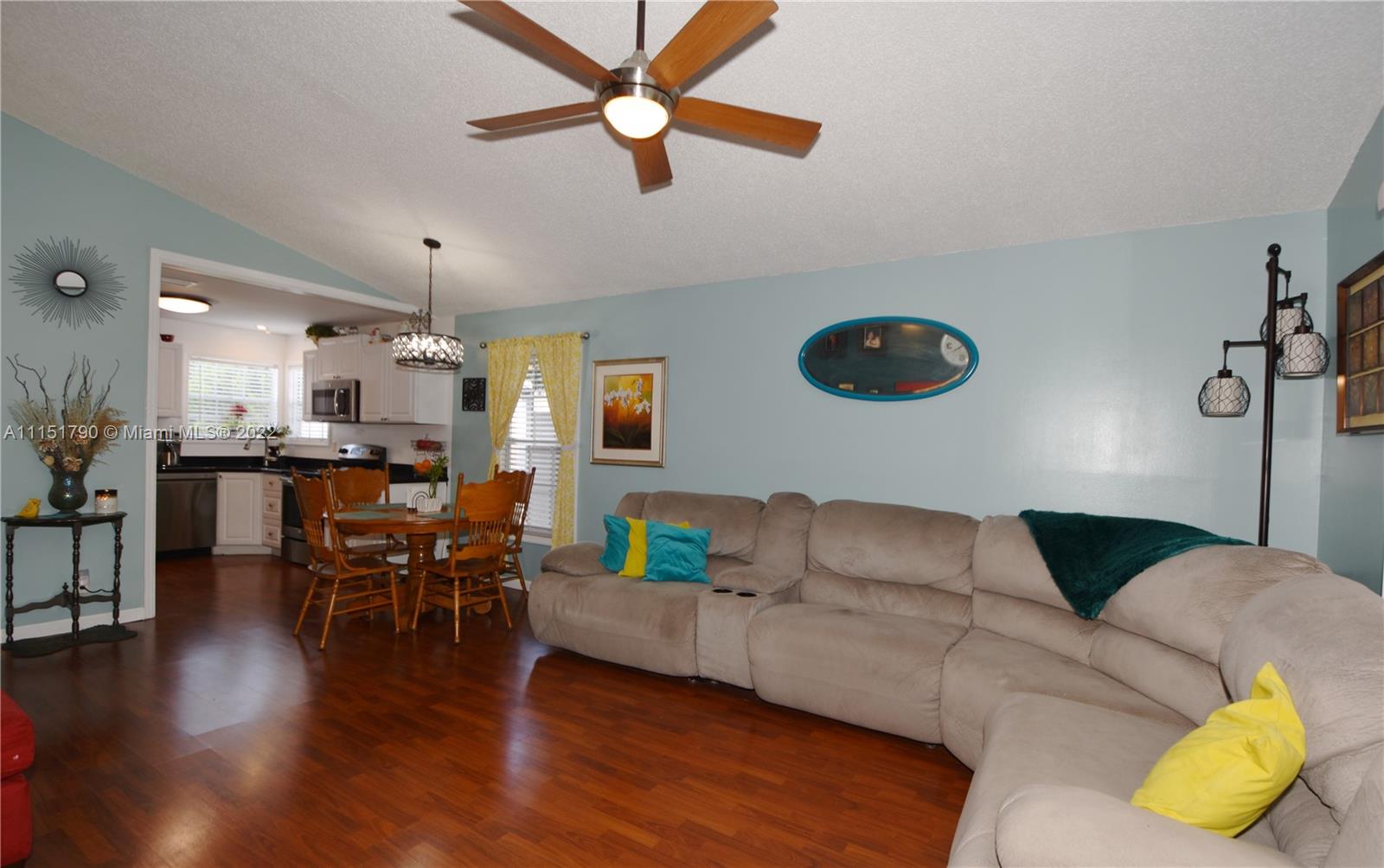 VICTORIA WOODS 2 - Residential