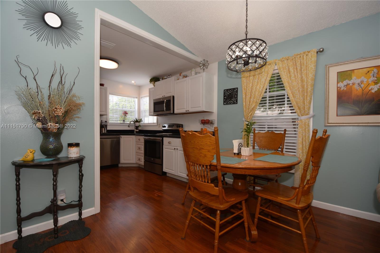 VICTORIA WOODS 2 - Residential