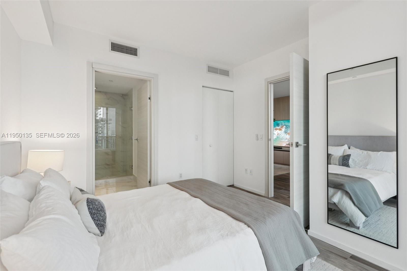 801 SMA RESIDENCES CONDO - Residential