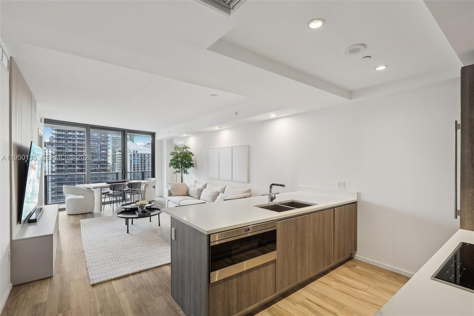801 SMA RESIDENCES CONDO - Residential