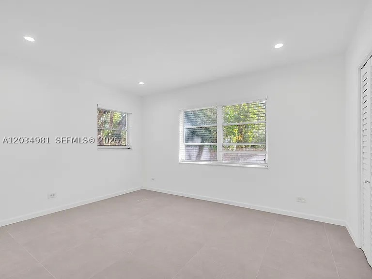 NORTH GATE - Residential Income