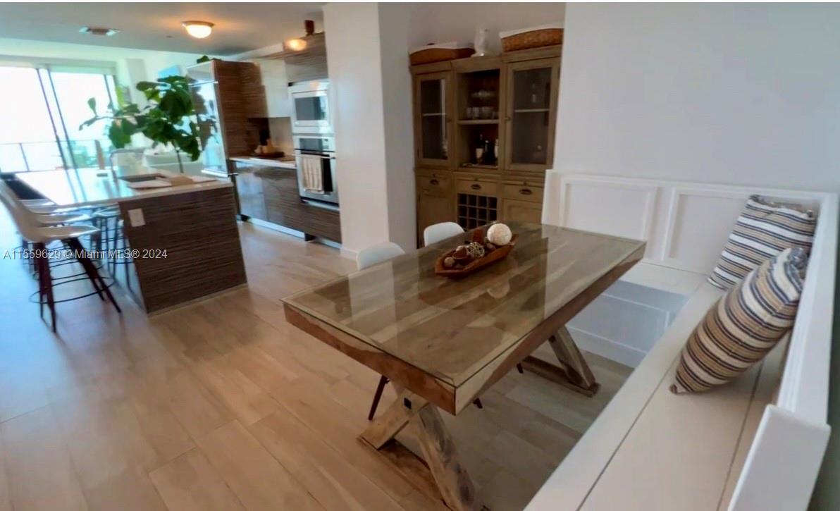 ICON BAY CONDO - Residential Lease