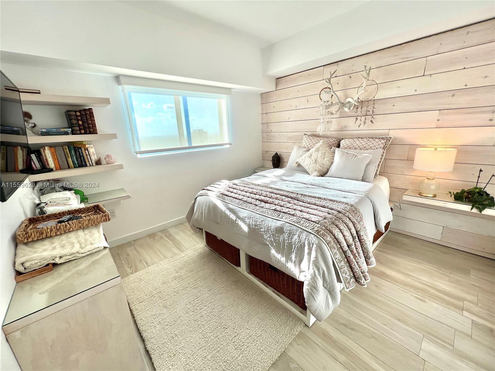 ICON BAY CONDO - Residential Lease