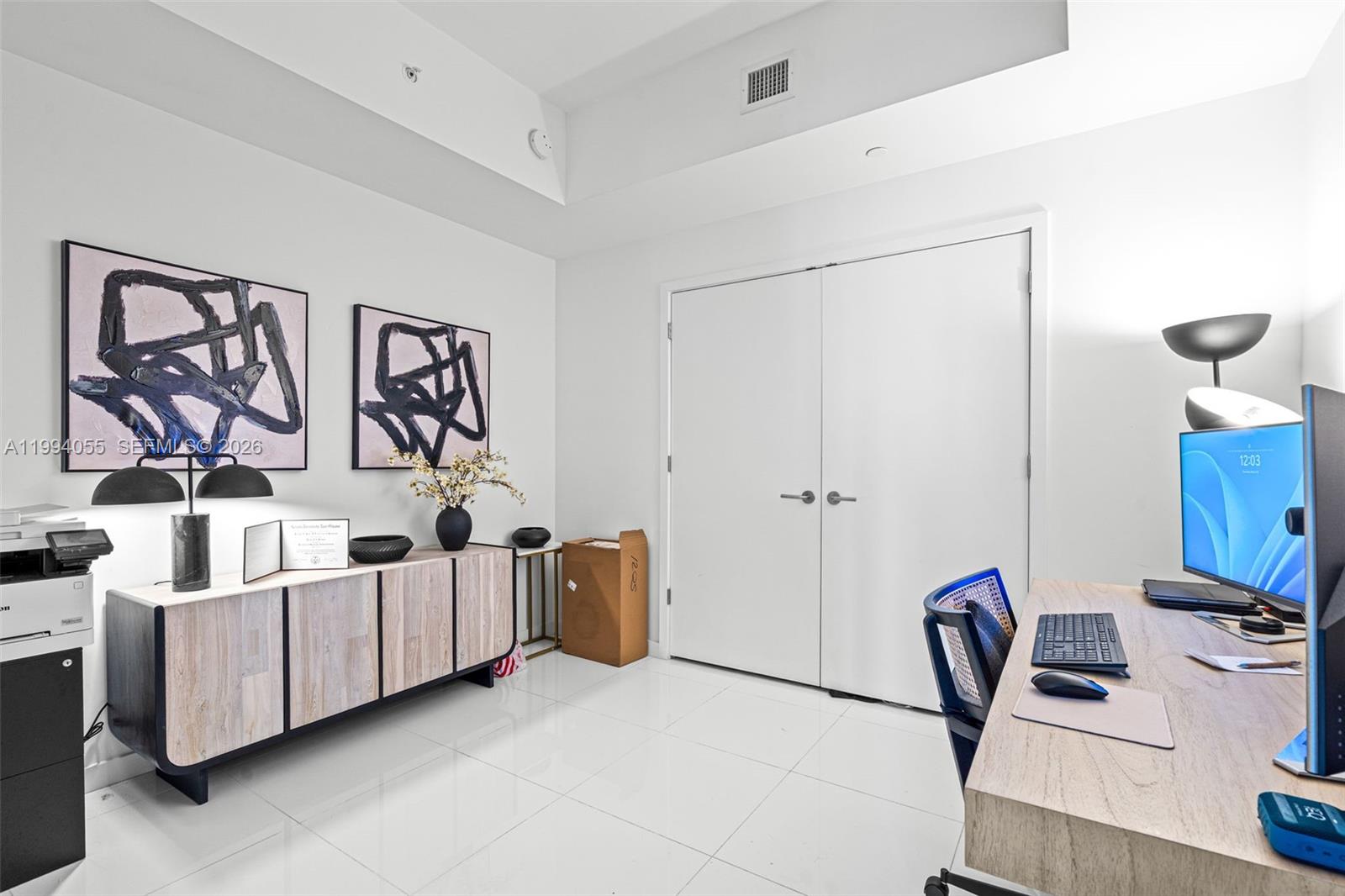 PARAMOUNT MIAMI WORLDCENT - Residential