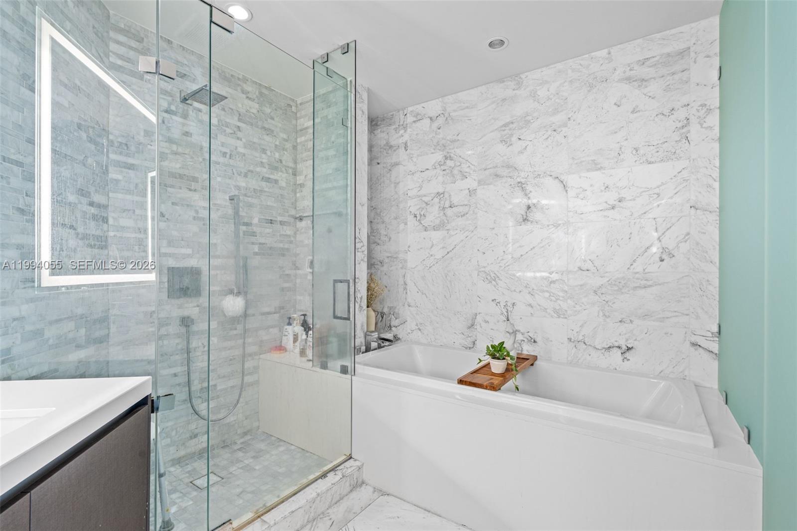 PARAMOUNT MIAMI WORLDCENT - Residential