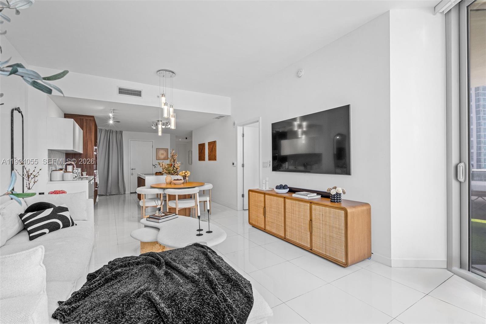 PARAMOUNT MIAMI WORLDCENT - Residential