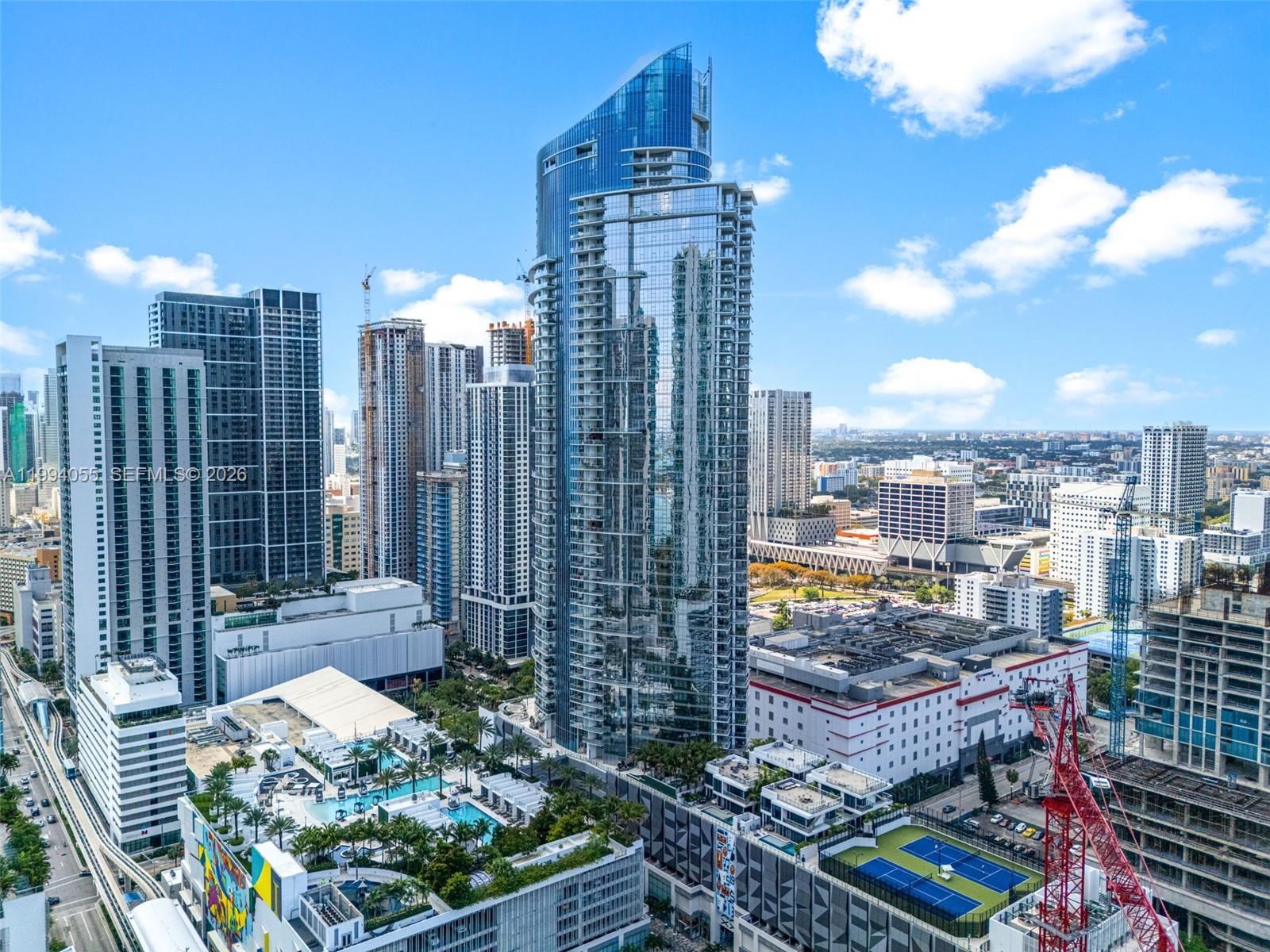 PARAMOUNT MIAMI WORLDCENT - Residential