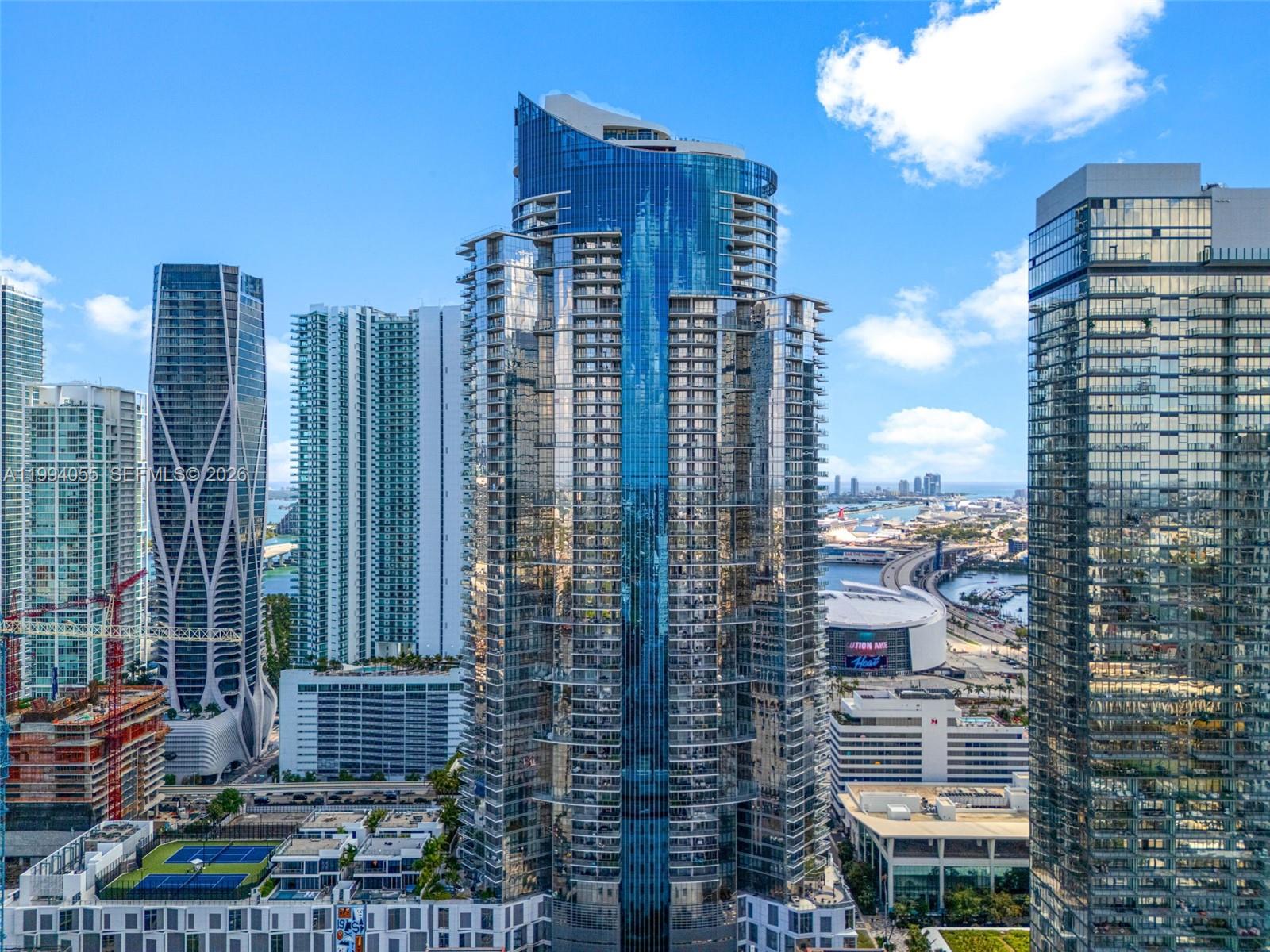 PARAMOUNT MIAMI WORLDCENT - Residential