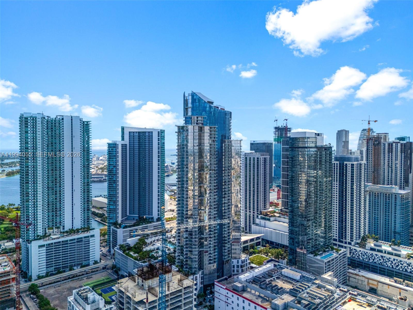 PARAMOUNT MIAMI WORLDCENT - Residential