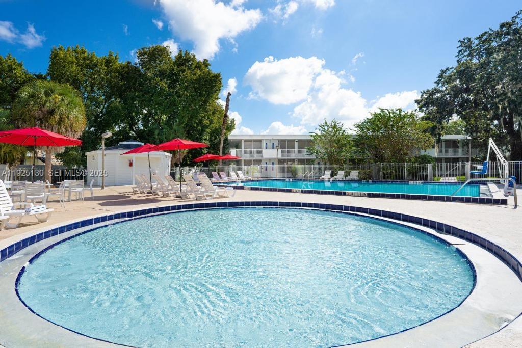 Mango Key Condominium - Residential