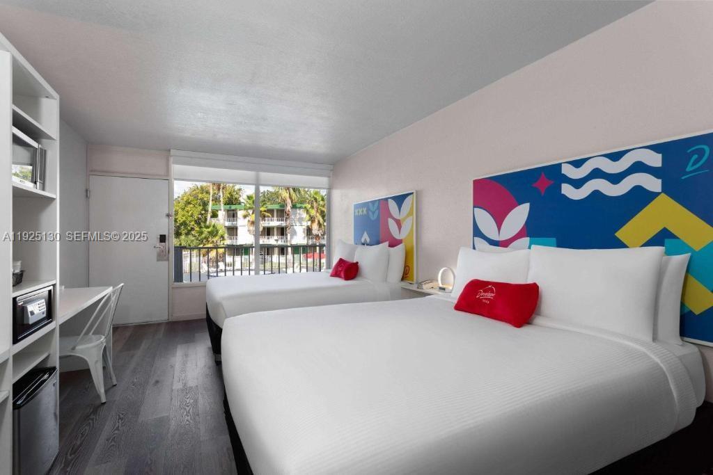 Mango Key Condominium - Residential