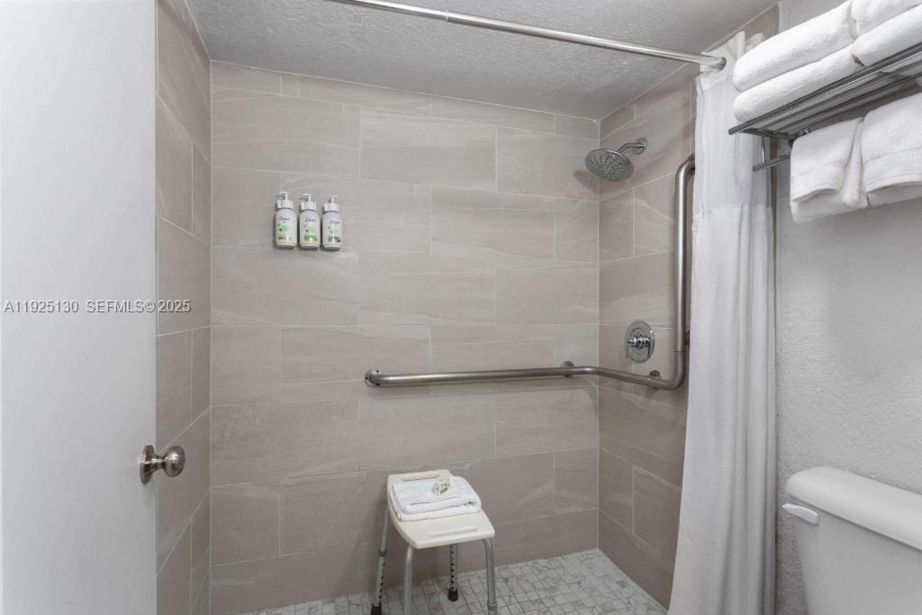 Mango Key Condominium - Residential