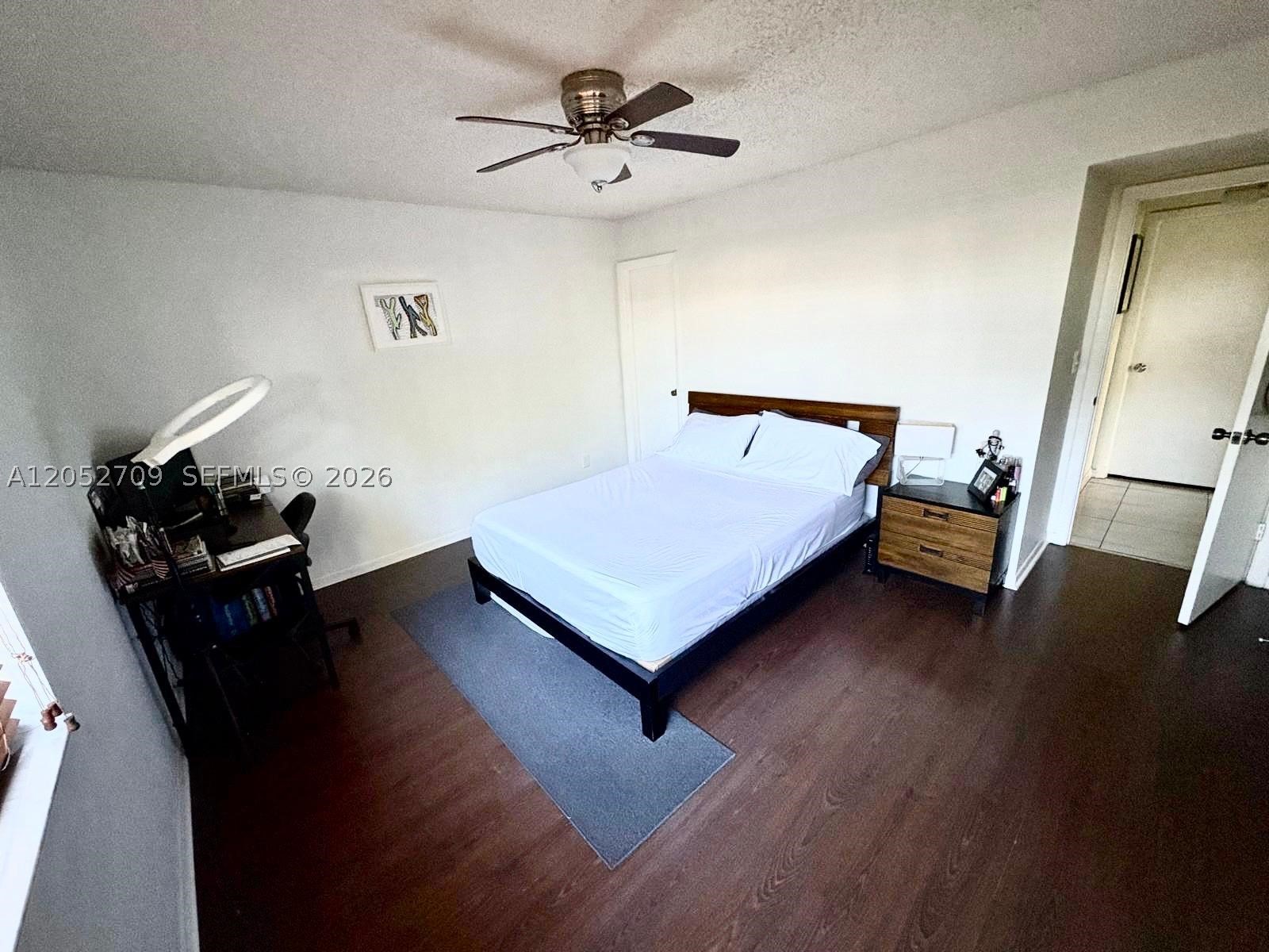 CLUB QUARTERS AT RAINTREE - Residential