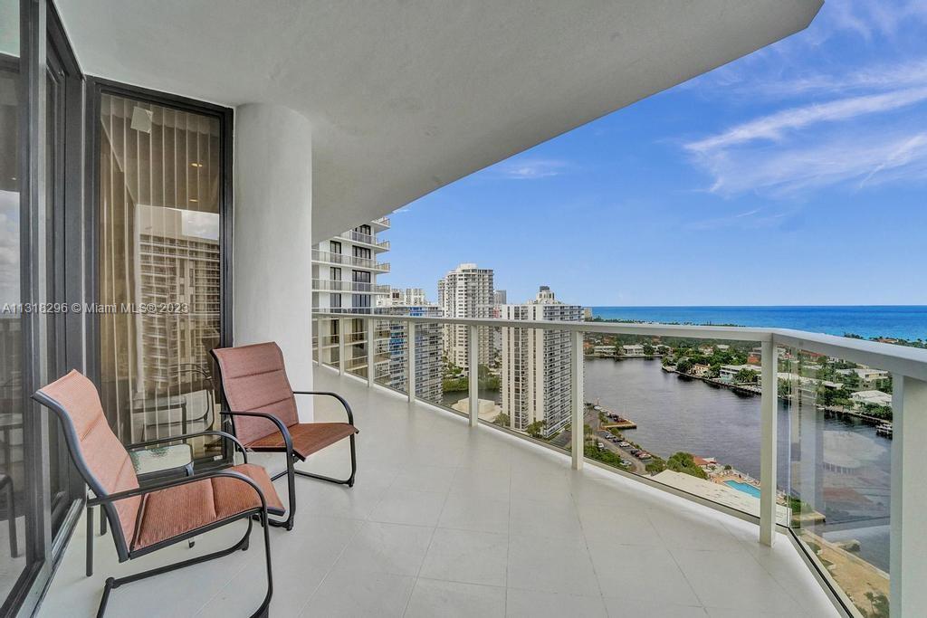 HAMPTONS WEST CONDO - Residential
