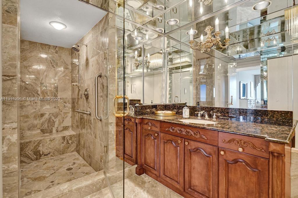 HAMPTONS WEST CONDO - Residential