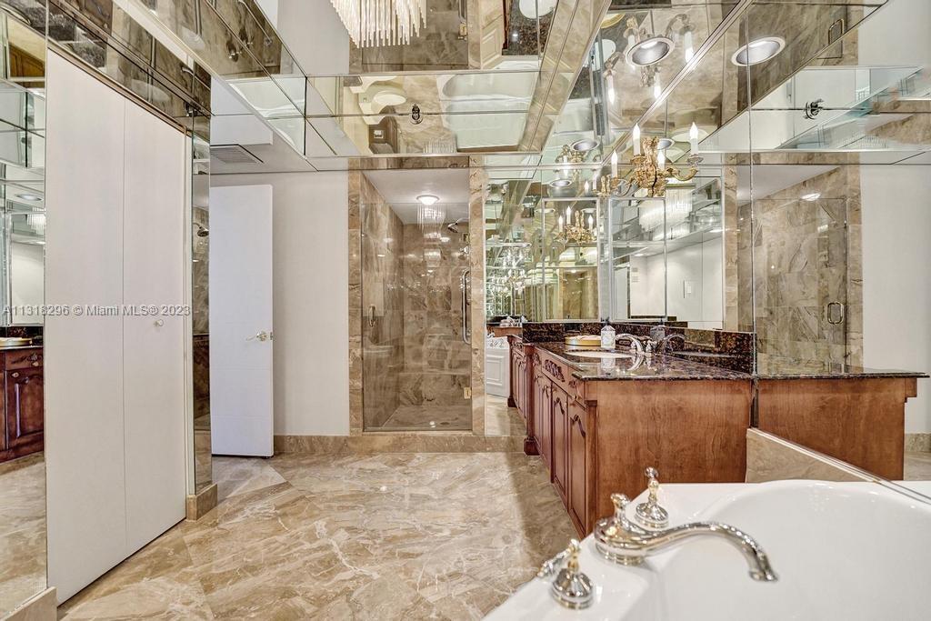 HAMPTONS WEST CONDO - Residential