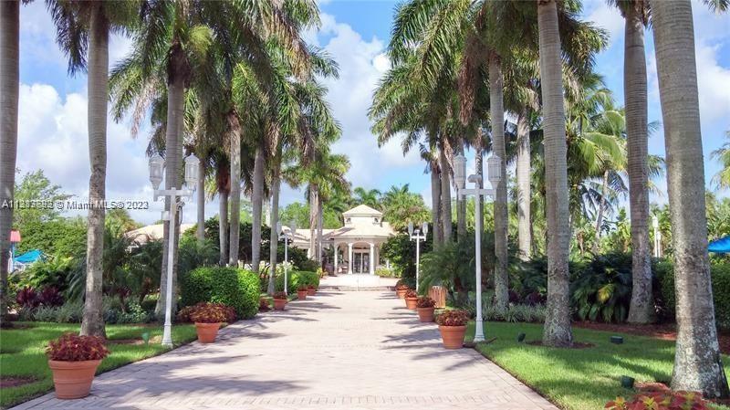 PEMBROKE ISLES V - Residential Lease