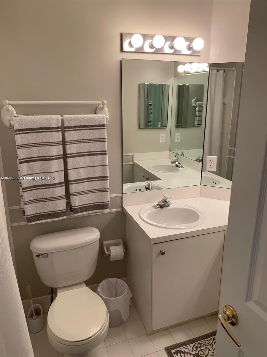 PEMBROKE ISLES V - Residential Lease