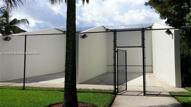 PEMBROKE ISLES V - Residential Lease