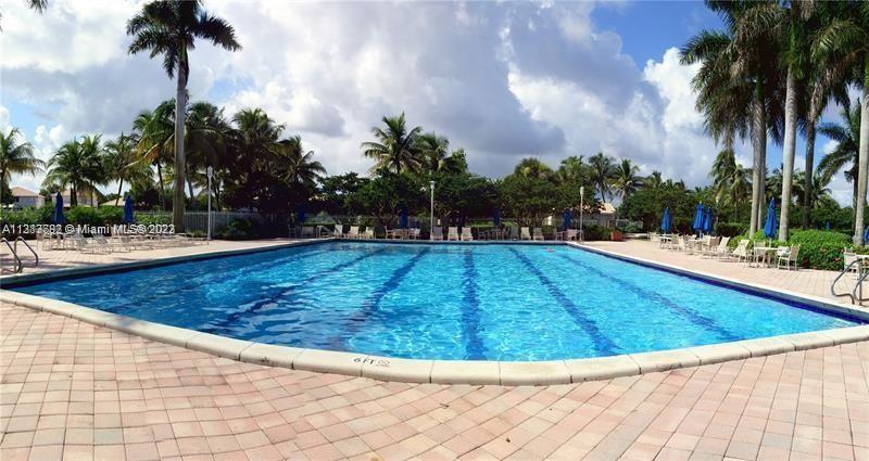 PEMBROKE ISLES V - Residential Lease